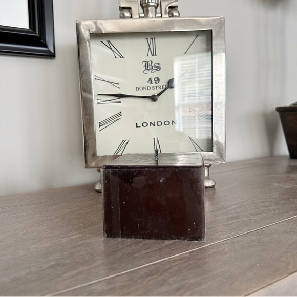 Donna Karan Black Cashmere Square Candle - Picture 11 of 14